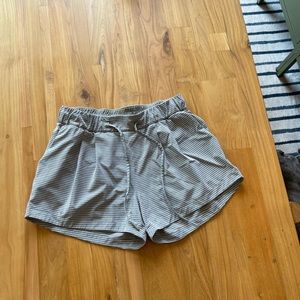Lulu lemon shorts!